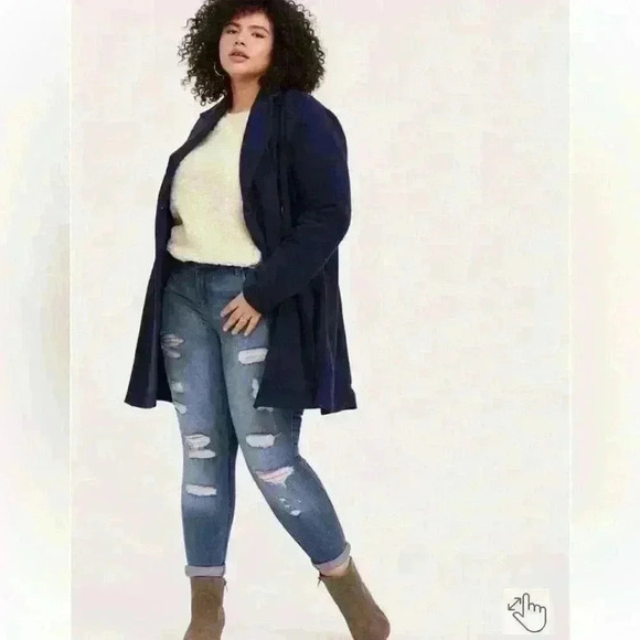 Torrid Ivory Faux Sherpa Teddy Sweatshirt Plus Size 4 - Picture 2 of 10